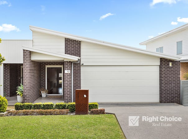 10 Foster Road, Flinders, NSW 2529
