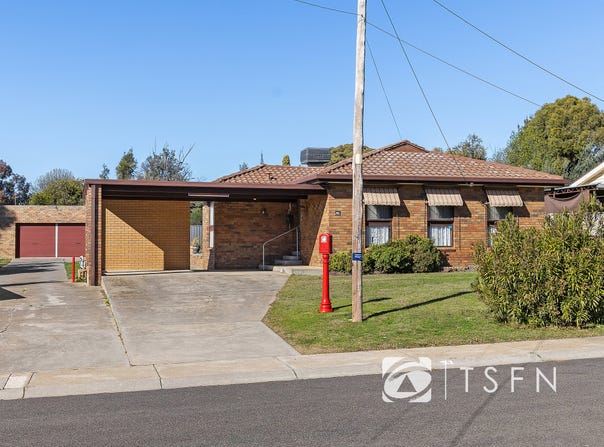 12 Cliff Avenue, Strathdale, Vic 3550