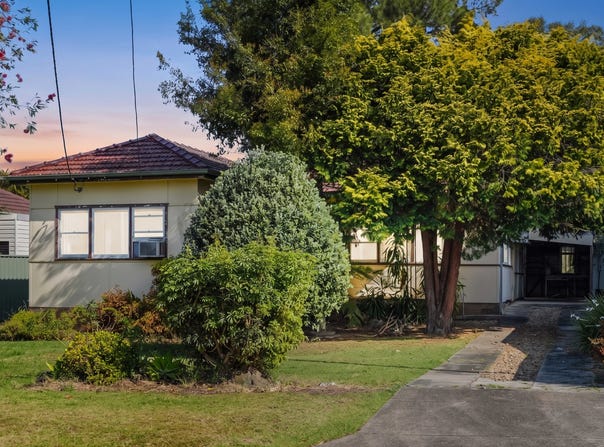 12 Taloma Street, Picnic Point, NSW 2213