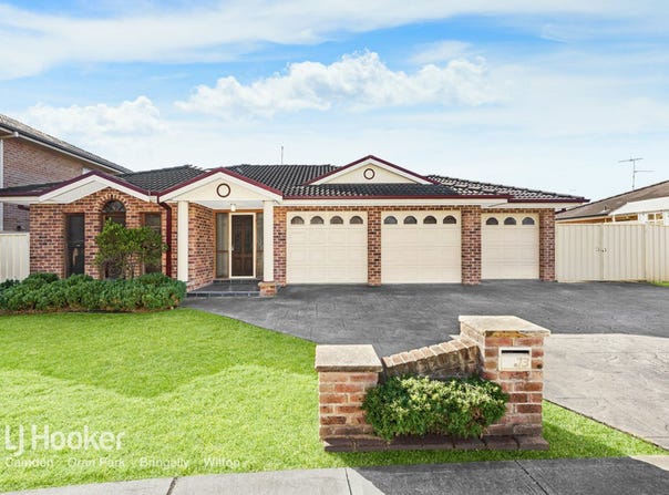73 Sir Warwick Fairfax Drive, Harrington Park, NSW 2567