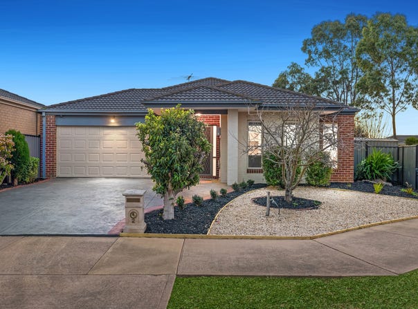 2 Enright Parade, Point Cook, Vic 3030