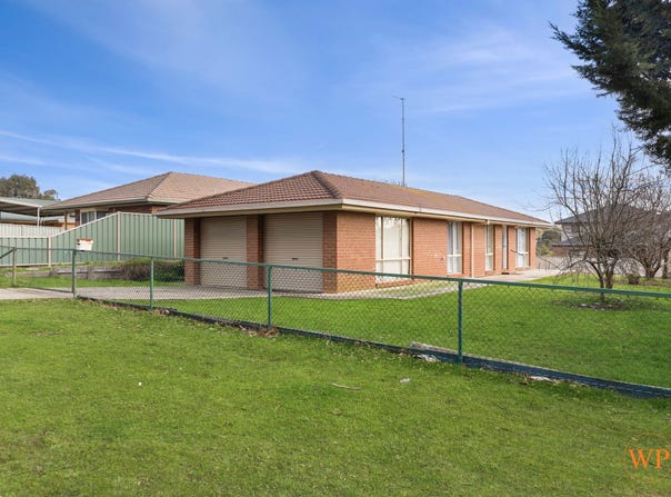 12 Burges Lane, Broadford, Vic 3658