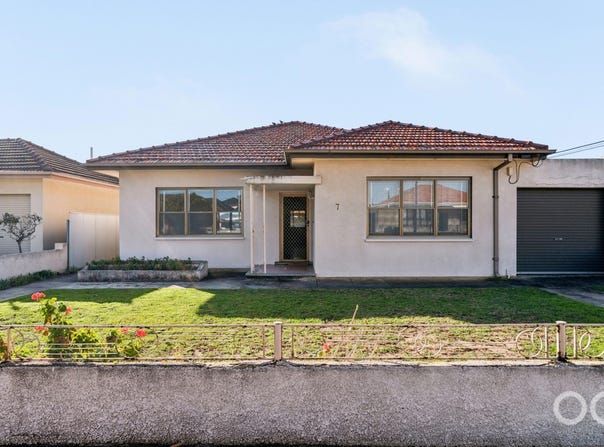 7 Lothian Avenue, Seaton, SA 5023