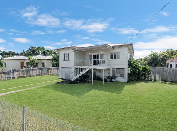 139 Ross River Road, Mundingburra, Qld 4812