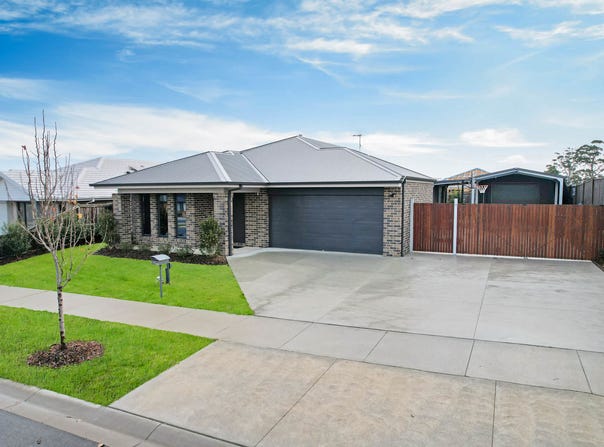 13 Silky Drive, Warragul, Vic 3820