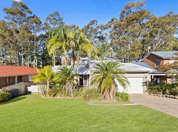 19 Thomas Mitchell Crescent, Sunshine Bay, NSW 2536