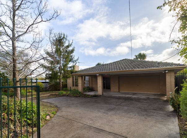 4 Jackson St, Croydon, Vic 3136