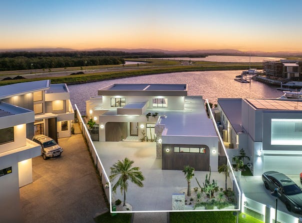 131 Paradise Parade, Jacobs Well, Qld 4208
