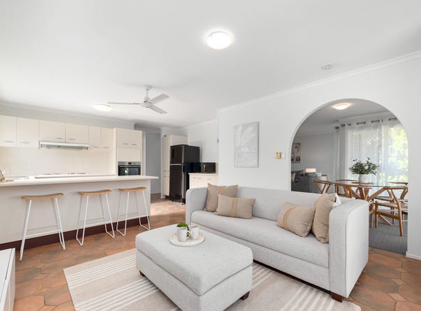 29 Carissa Street, Sinnamon Park, Qld 4073