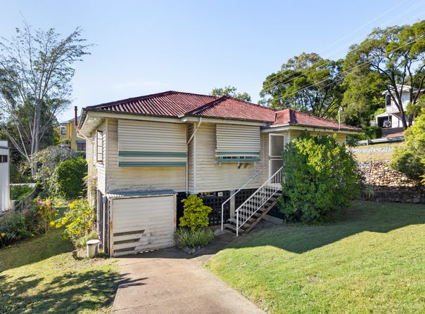 19 Mahara Street, Bardon, Qld 4065