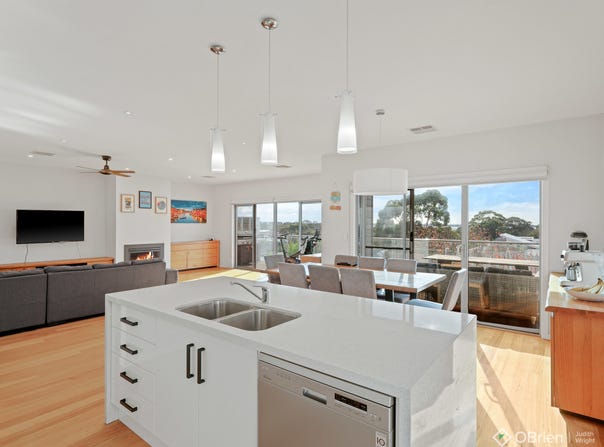 18 Water View Rise, Cowes, Vic 3922