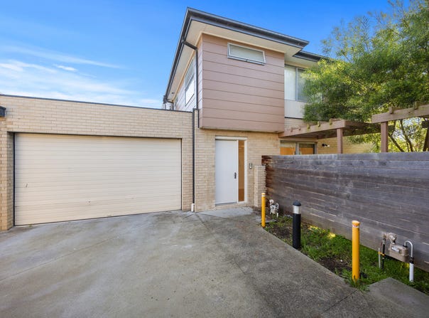 11 Emica Parade, Knoxfield, Vic 3180