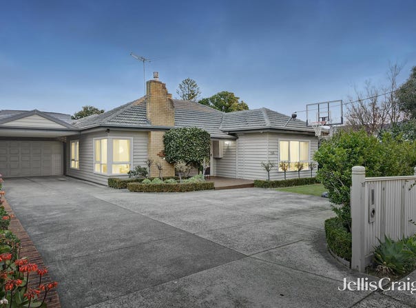 10 Charlton Street, Mount Waverley, Vic 3149