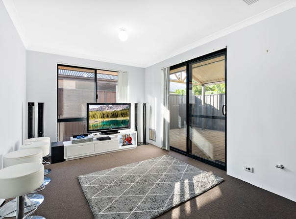 9 Chelsea Mews, Canning Vale, WA 6155