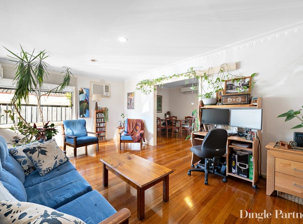 13 Rim Cross Drive, Avondale Heights, Vic 3034