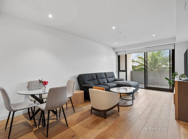 15/872 Doncaster Road, Doncaster East, Vic 3109