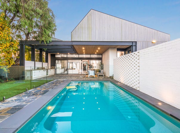 1 Downshire Road, Belmont, Vic 3216
