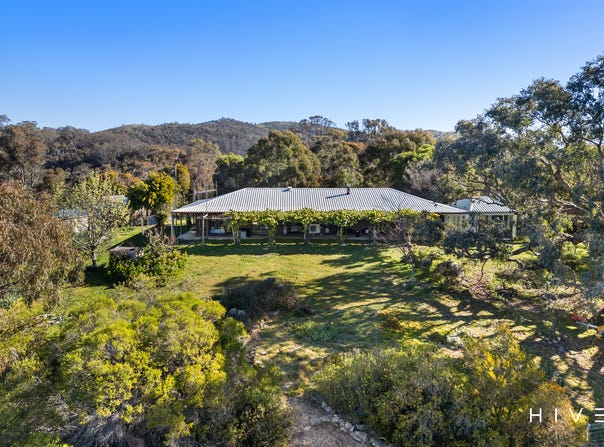 155 Hutchinson Place, Burra, NSW 2620