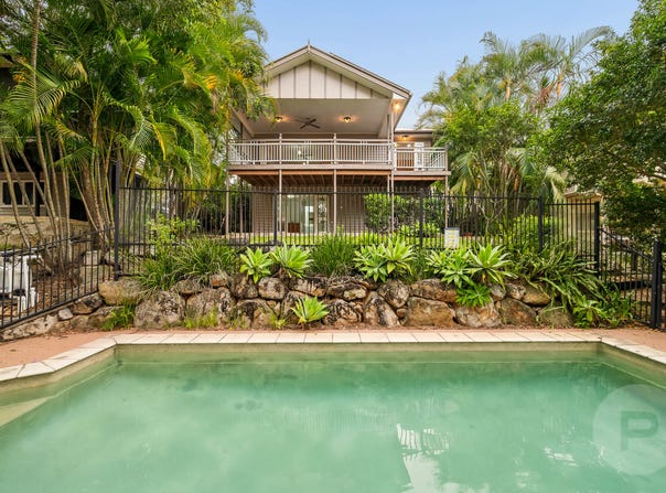 26 Boomerang Road, St Lucia, Qld 4067