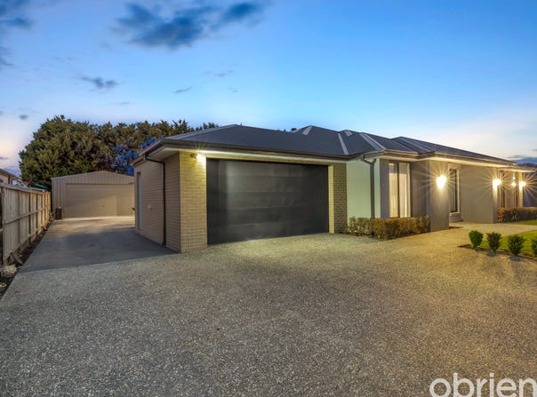 296 Riverwood Drive, Junction Village, Vic 3977