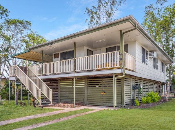 30 Middle Crescent, Dysart, Qld 4745