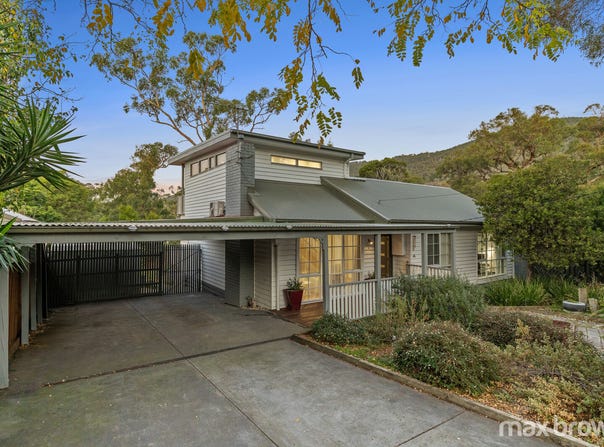 16 Warwick Road, Montrose, Vic 3765