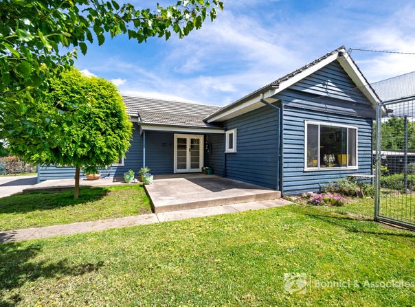 37 Sydney Road, Beechworth, Vic 3747