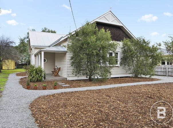 27 Faraday Street, Avoca, Vic 3467