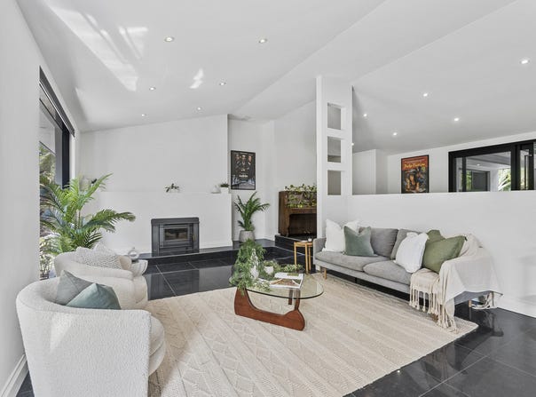 2 Russell Road, Gaven, Qld 4211
