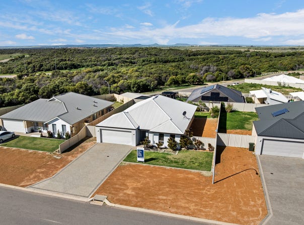70 Ocean Queen Drive, Wandina, WA 6530