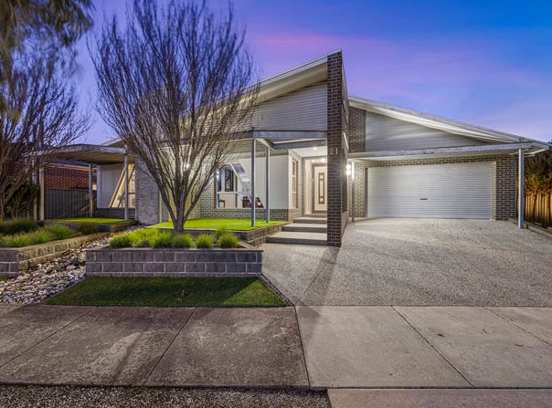 21 Wensleydale Drive, Alfredton, Vic 3350