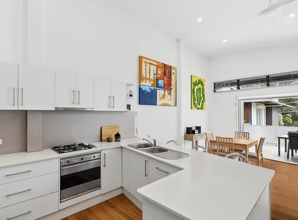 2/240 Terrigal Drive, Terrigal, NSW 2260