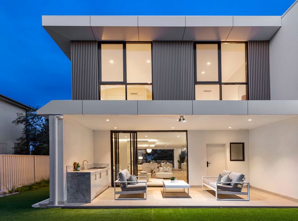 1 Montauban Avenue, Seaforth, NSW 2092