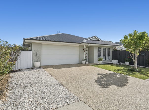 22 Trevally St, Korora, NSW 2450