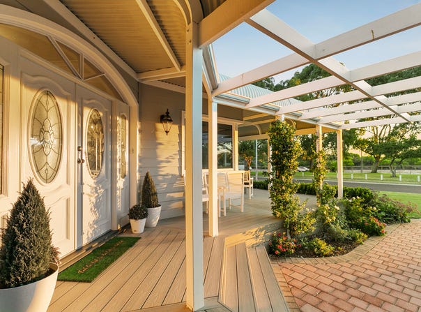 18 Clareville Crescent, Kallaroo, WA 6025