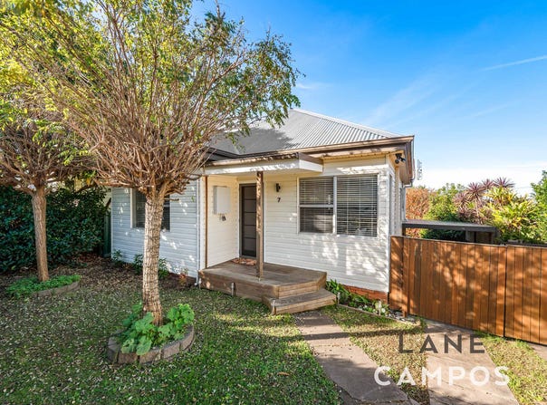 7 Schroder Avenue, Waratah, NSW 2298