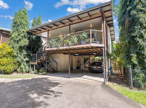 3/7 Tenni Street, Redlynch, Qld 4870