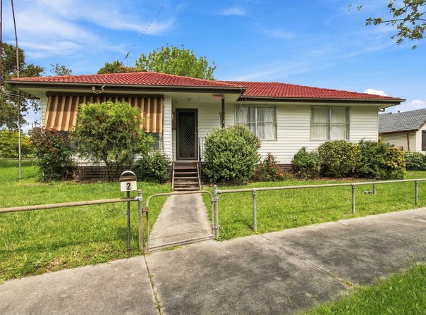 2 Little Crescent, Traralgon, Vic 3844