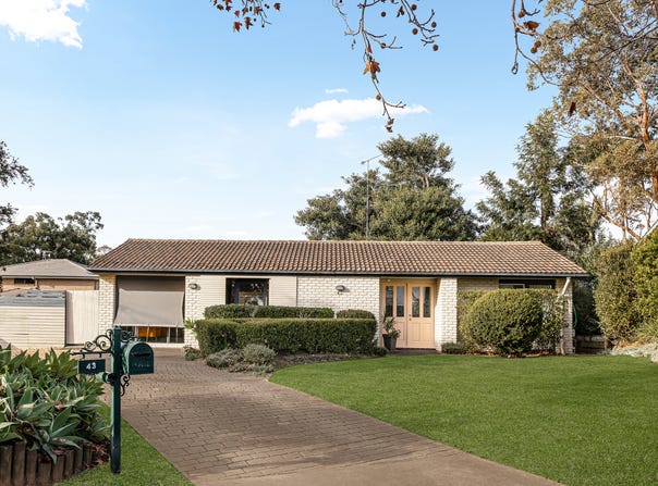 43 Grevillea Grove, Baulkham Hills, NSW 2153