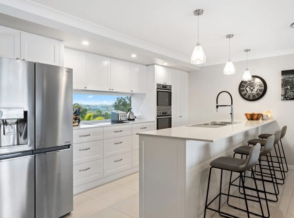 15 Longmorn Crescent, Merrimac, Qld 4226