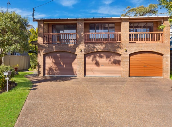 40 Bias Avenue, Bateau Bay, NSW 2261