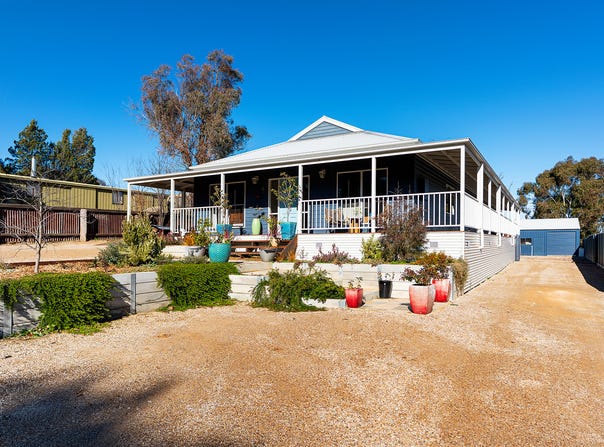 18 Brown Street, Castlemaine, Vic 3450