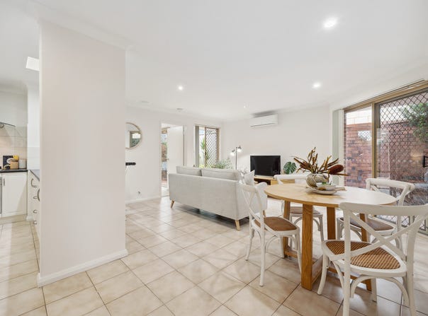 1/11 Murray Road, Palmyra, WA 6157