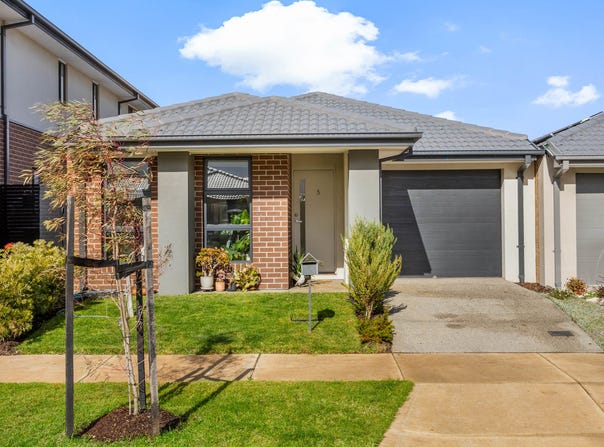 5 Horseshoe Parade, Fraser Rise, Vic 3336