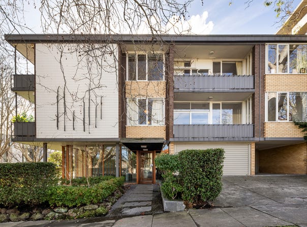 1/7 Struan Street, Toorak, Vic 3142