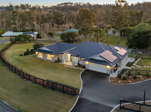 2-14 Portsmouth Court, Mundoolun, Qld 4285