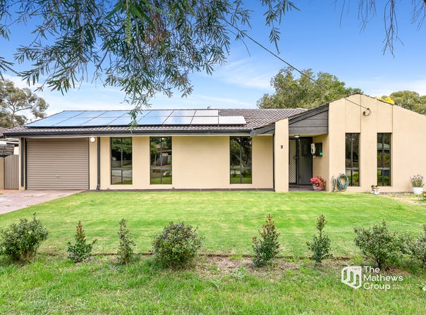 9 Saffron Court, Kelmscott, WA 6111