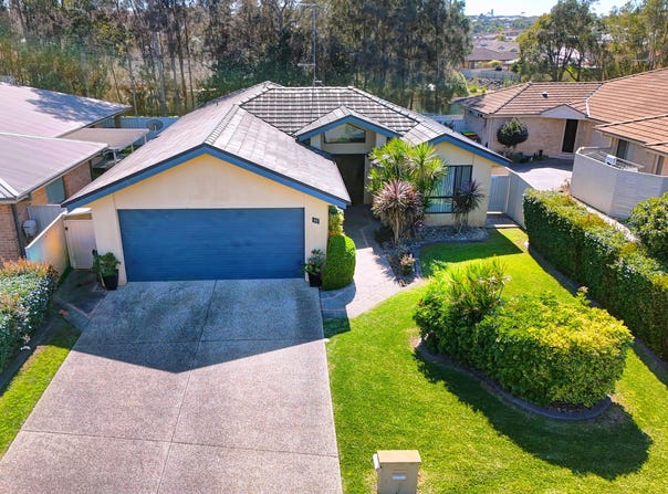 33 Nuwarra Circuit, Forster, NSW 2428