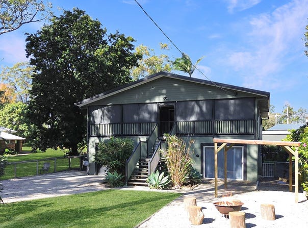10 Curlew St, Macleay Island, Qld 4184