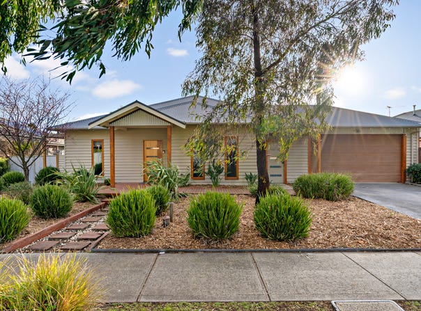 8 Braford Drive, Doreen, Vic 3754